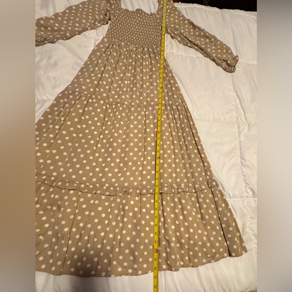 Anthropologie Dolan Left Coast
Womens Smocked Midi Polka Dot Dress
XSmall Beige - Picture 5 of 15